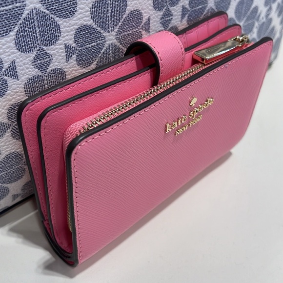 Kate Spade Madison Medium Compact Bifold Wallet
Blossom Pink
NWT - Picture 15 of 16